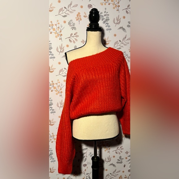 🆕 HM off shoulders sweater size medium - Picture 1 of 10